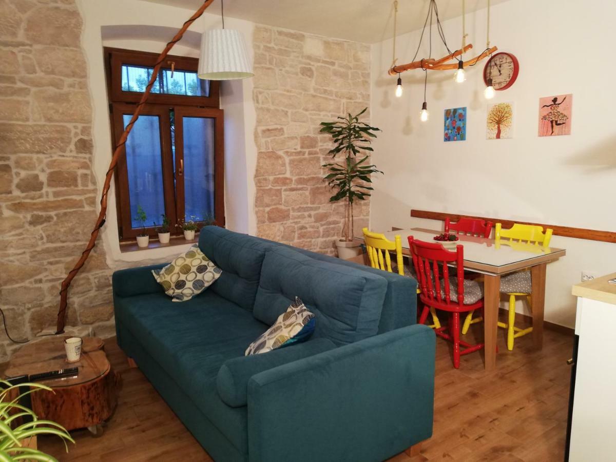 Henna Apartment